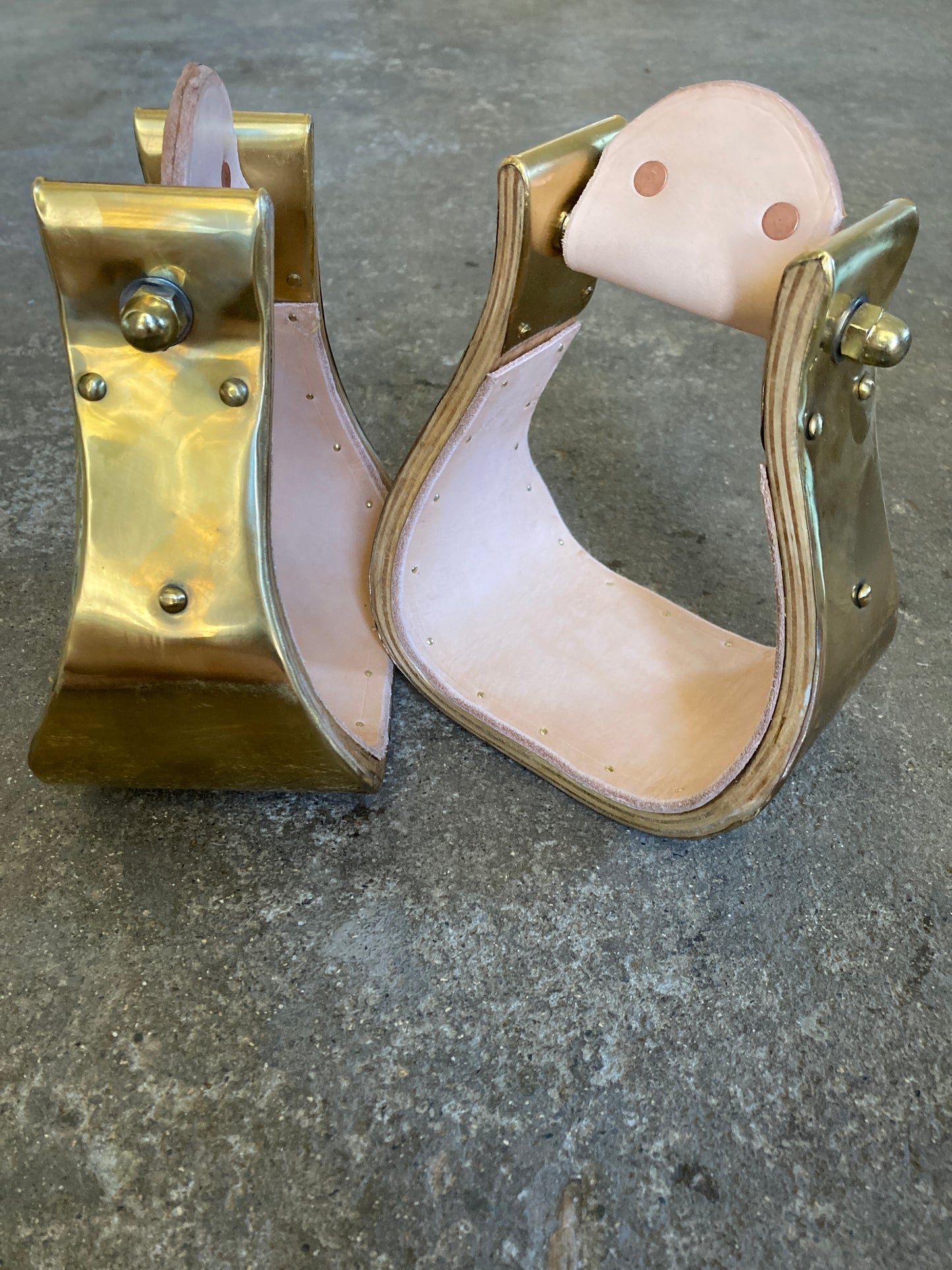 4" Brass Bell Stirrups Leather Lined