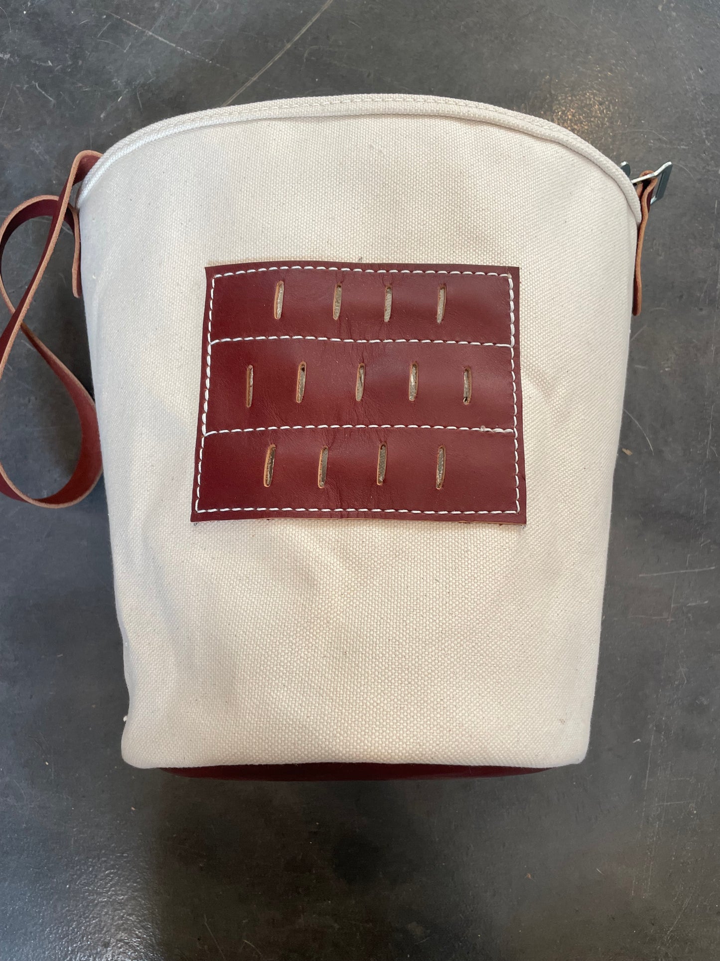 Morale Canvas Feed Bag