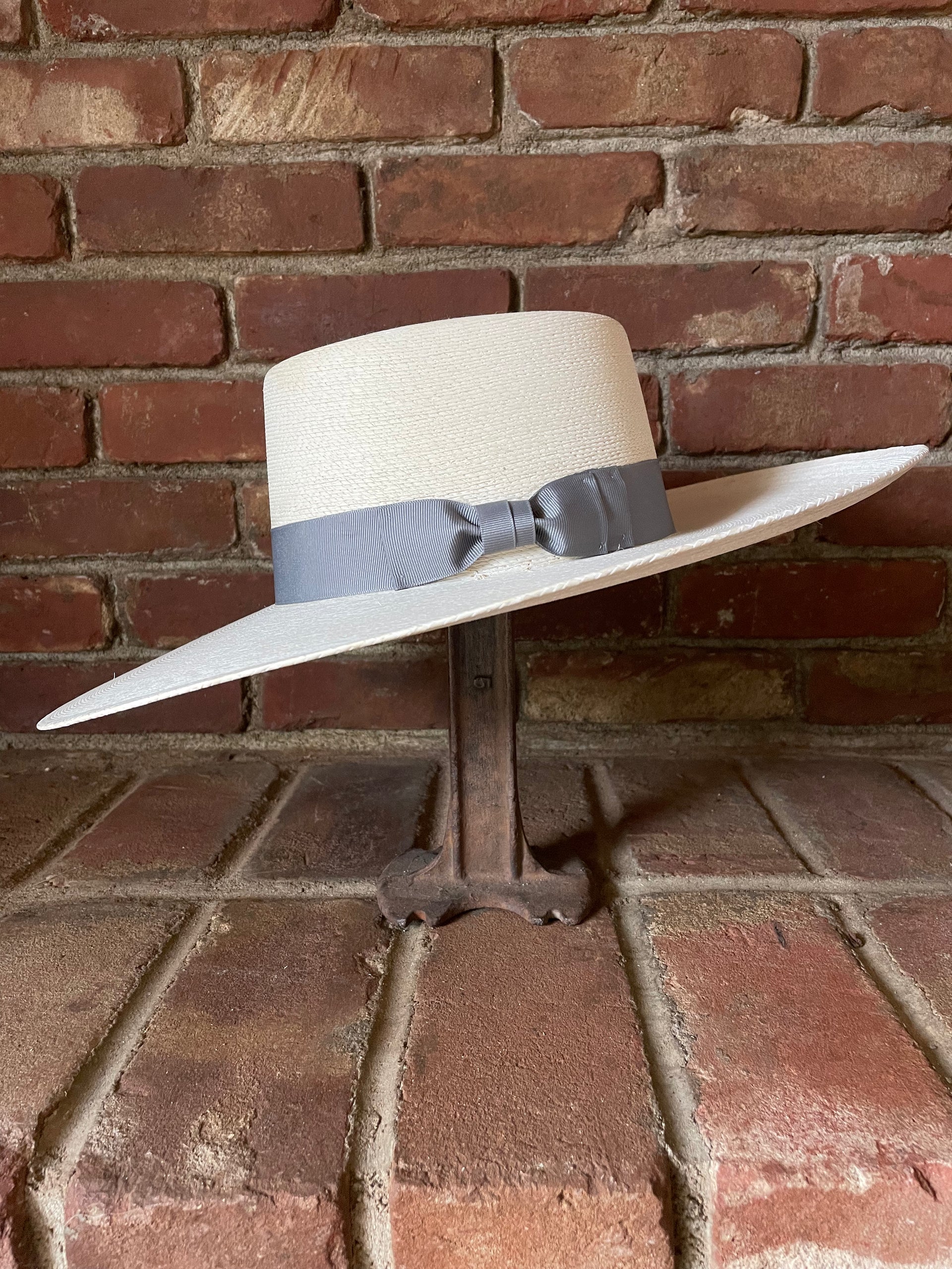 Atwood_Buckaroo_Palm_Leaf_Side  display picture 1